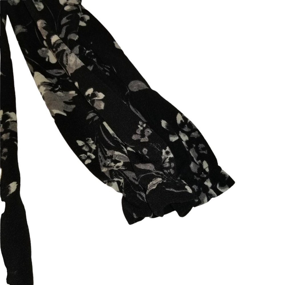 Adrienne Vittadini Size S black, gray & white floral blouse - Picture 6 of 11